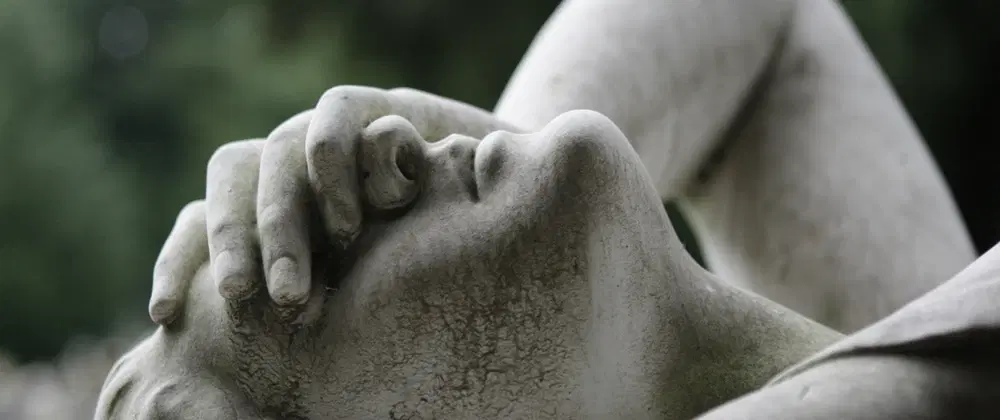 Walking Tour in Paris at Père Lachaise Cemetery tracing history, art, memory, and the Paris Commune.