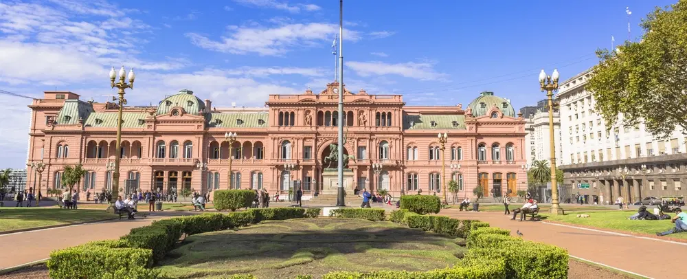 Eva "Evita" Perón Tour in Buenos Aires with Casa Rosada, San Telmo, Recoleta Cemetery, and Peronism.