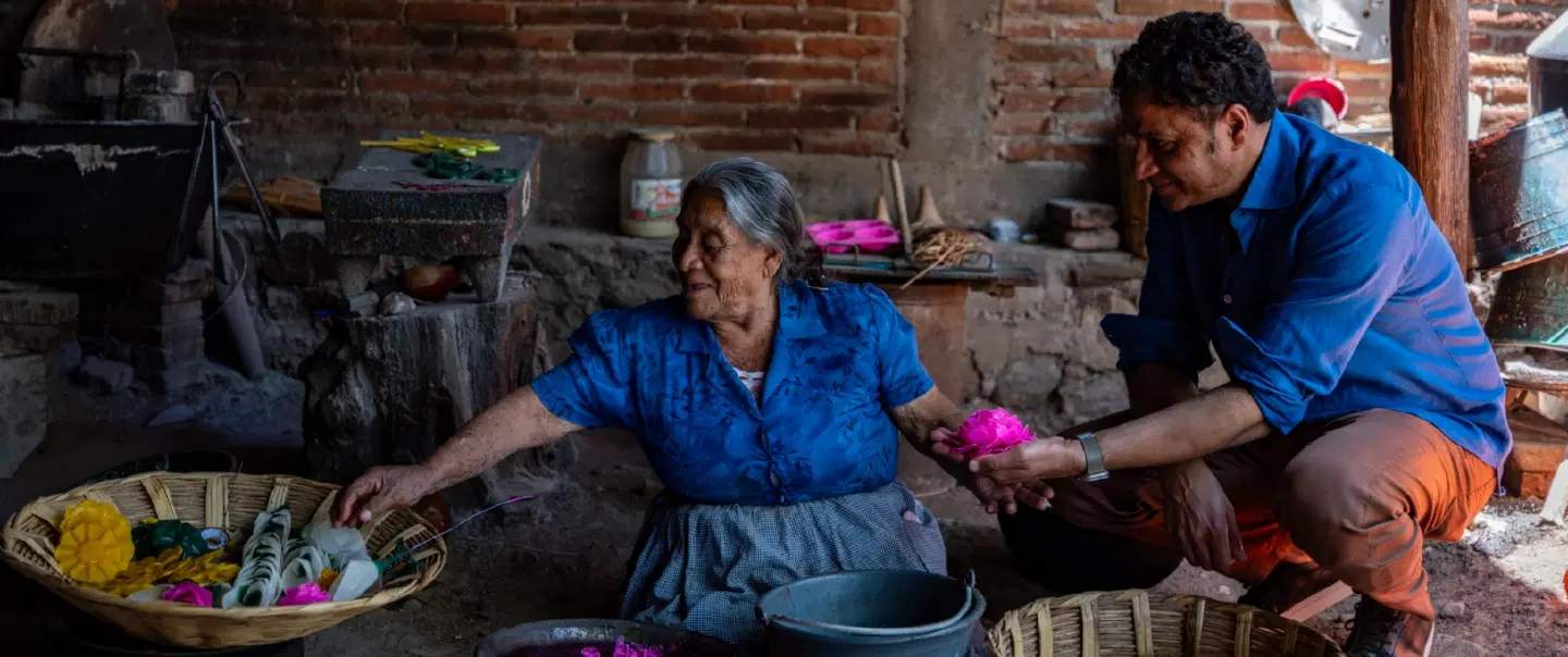 Craft Tour in Oaxaca with Zapotec candle-making, beeswax flower art, ancestral stories, local lunch.