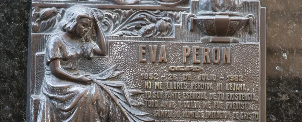 Eva "Evita" Perón Tour in Buenos Aires with Casa Rosada, San Telmo, Recoleta Cemetery, and Peronism.