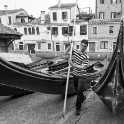 Fleeting: Venice Street Photos