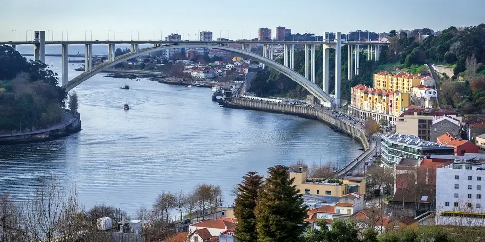 Modern Architecture Tour in Porto featuring modern landmarks like Casa da Música & design districts.