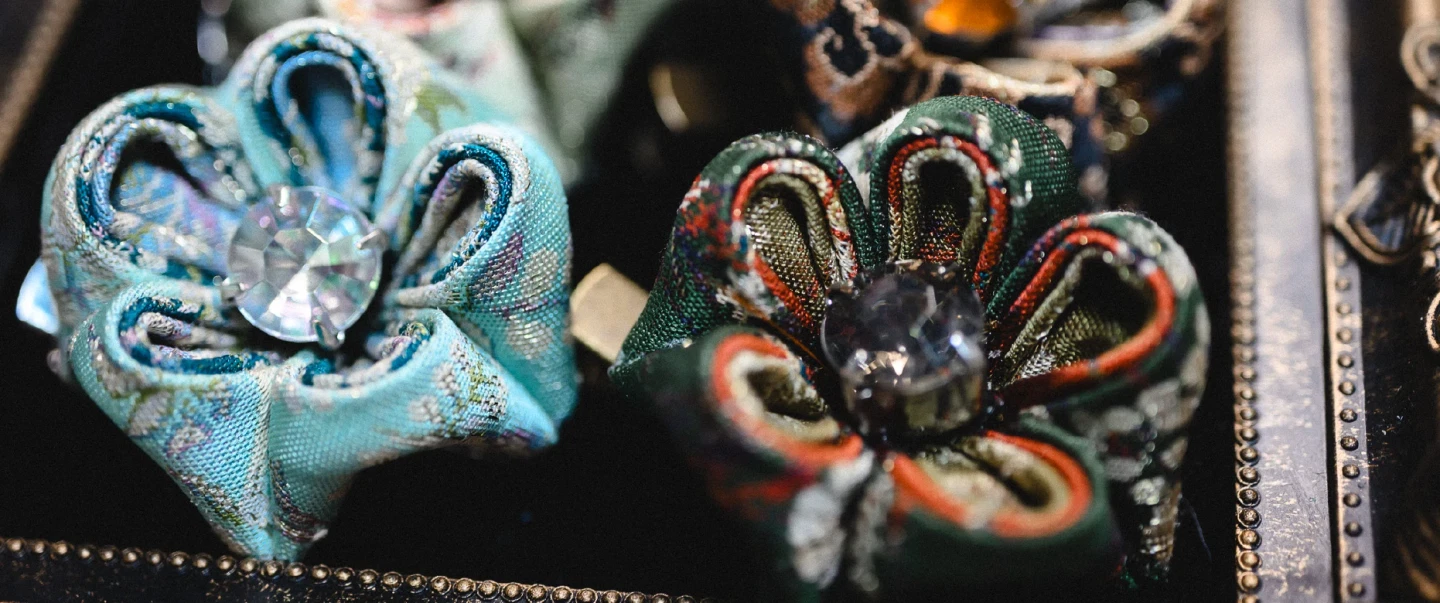 Tsumami-zaiku Silk Craft Workshop in Tokyo's Kagurazaka district with a contemporary master. 