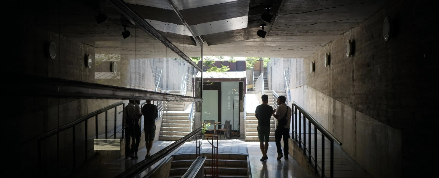 Architecture Tour in Santiago: Las Condes, Vitacura, Providencia - full-day with an architect guide.