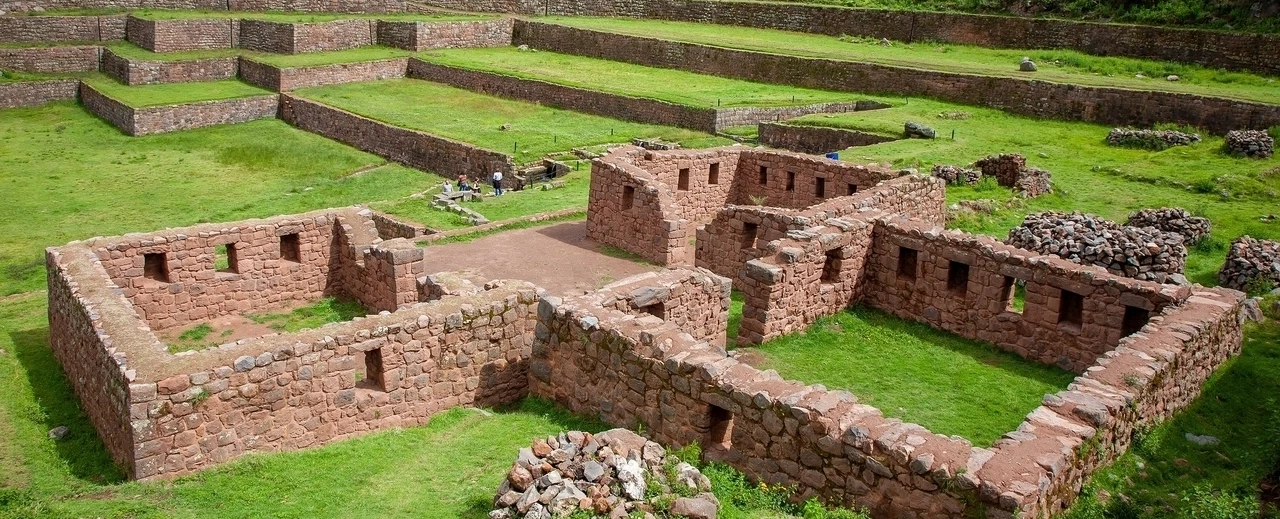 Day Trip from Cusco exploring South Valley Inca, pre-Inca, colonial sites and Baroque churches.