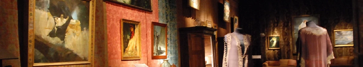 Hidden Women of Venice Walking Tour: Rialto Market, Fortuny Palace, and Peggy Guggenheim Collection.