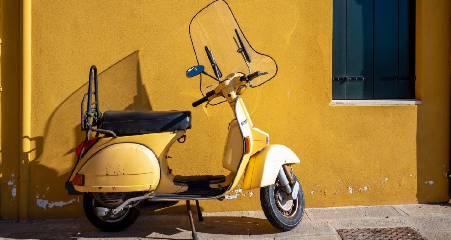 Photo Tour from Venice, exploring Chioggia, Pellestrina, and Malamocco with an expert photographer.