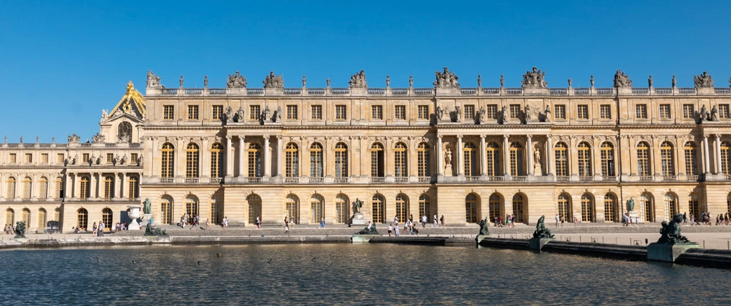 History Walking Tour in Versailles near Paris exploring Marie Antoinette’s public and private life.
