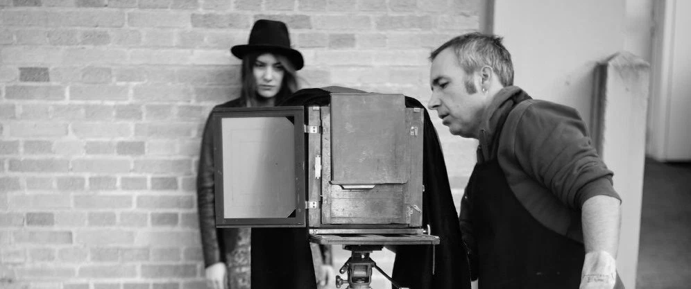 Photo Workshop in Bordeaux discovering 19th-century collodion plates and handmade portraits.
