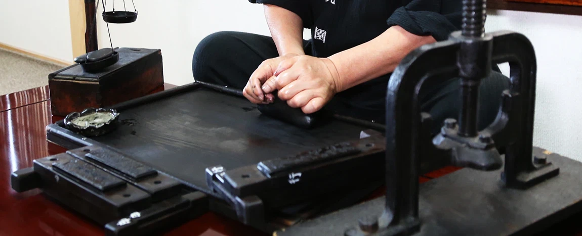 Nara cultural experience: hand-press sumi ink, priest-led Kasuga Taisha visit, private sacred dance.