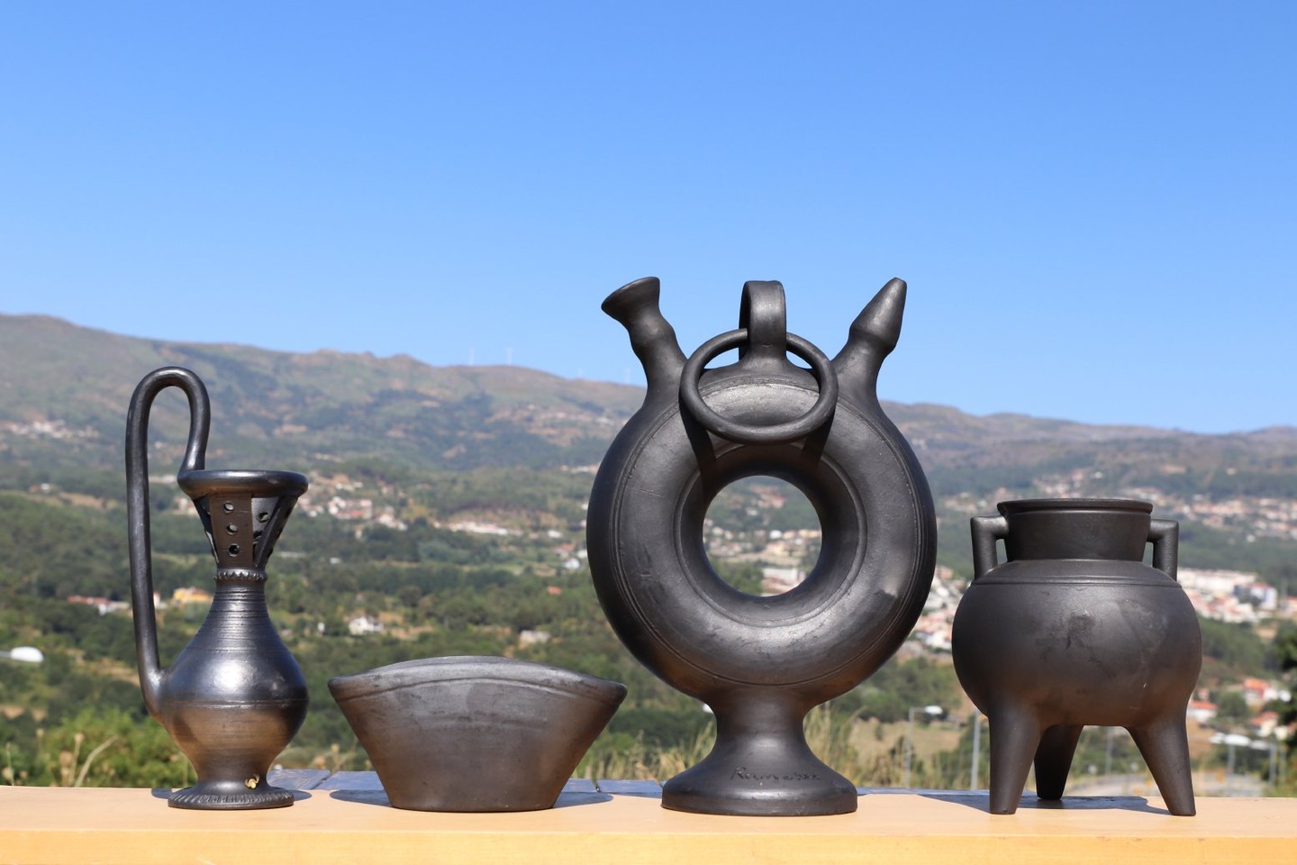3 days in Douro Valley exploring pottery, vineyards, and the wild landscapes of the Northeast.