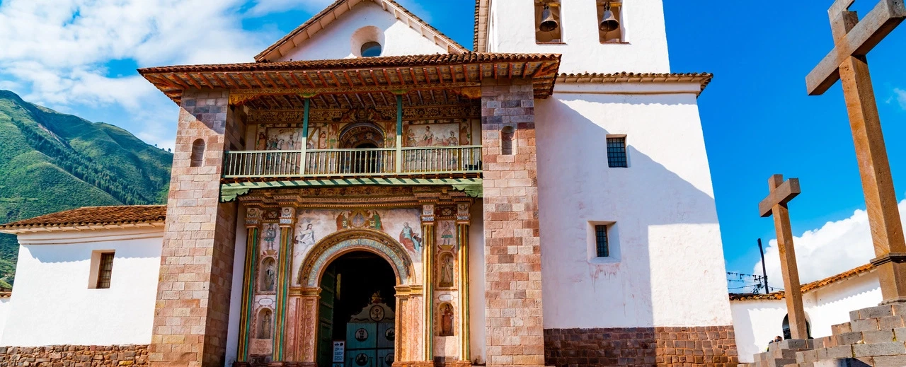 Day Trip from Cusco exploring South Valley Inca, pre-Inca, colonial sites and Baroque churches.