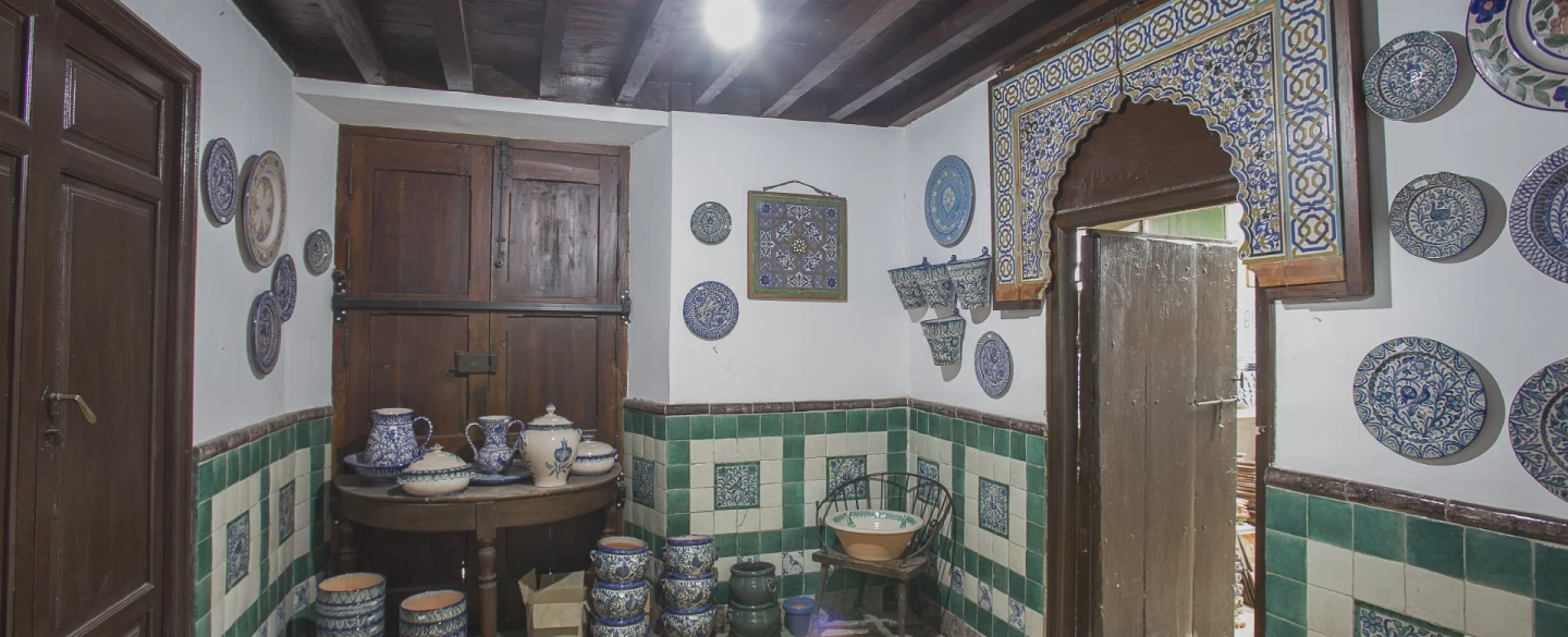 Pottery Workshop at Fajalauza in Granada with hands-on clay shaping, factory tour, Andalusian tapas.
