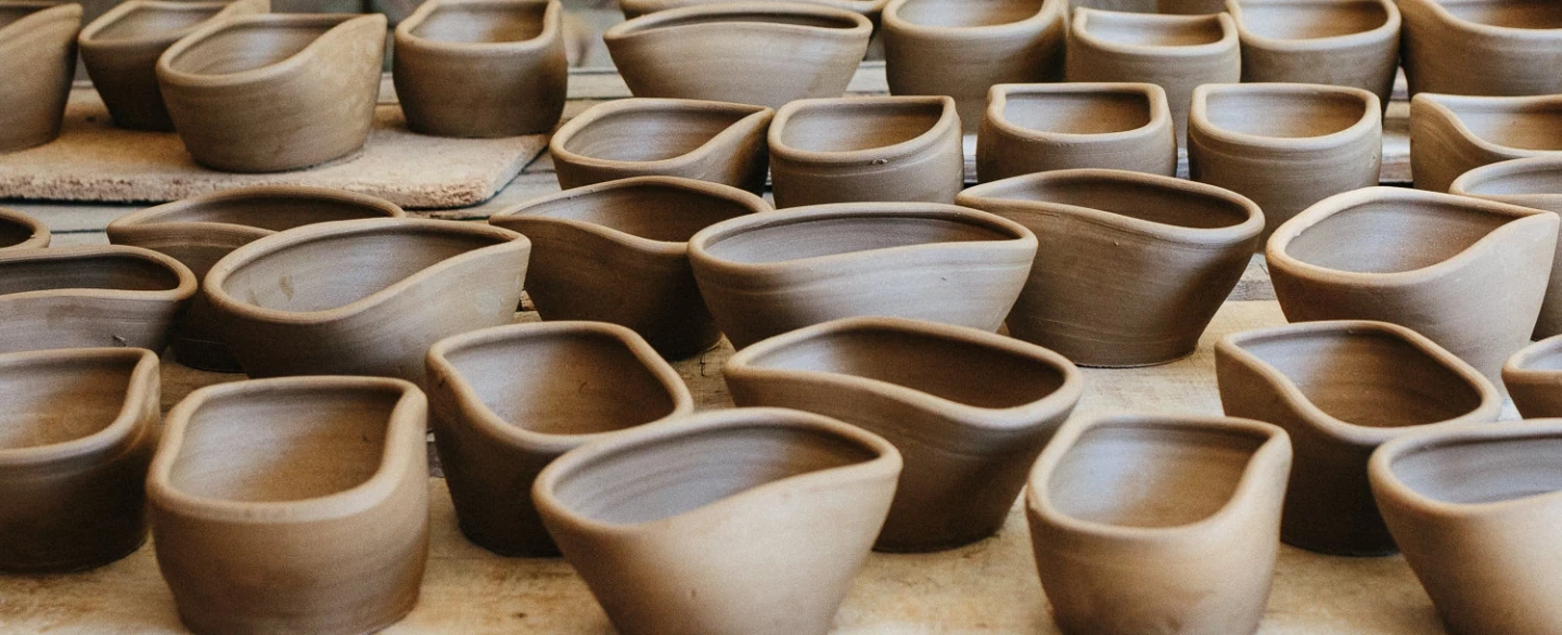 Pottery Workshop in Douro Valley: Meet the last masters of UNESCO-listed Bisalhães black pottery.