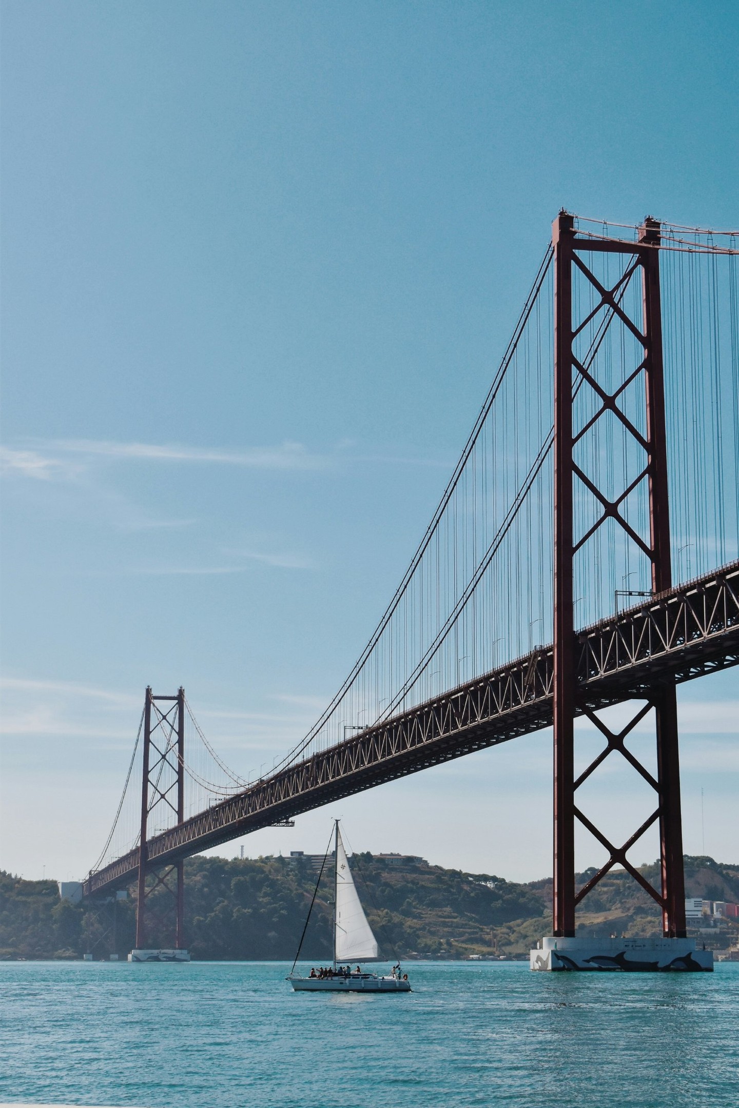 5 days in Lisbon with palaces, tiles, fado, markets and a day trip to the mountains and villages.