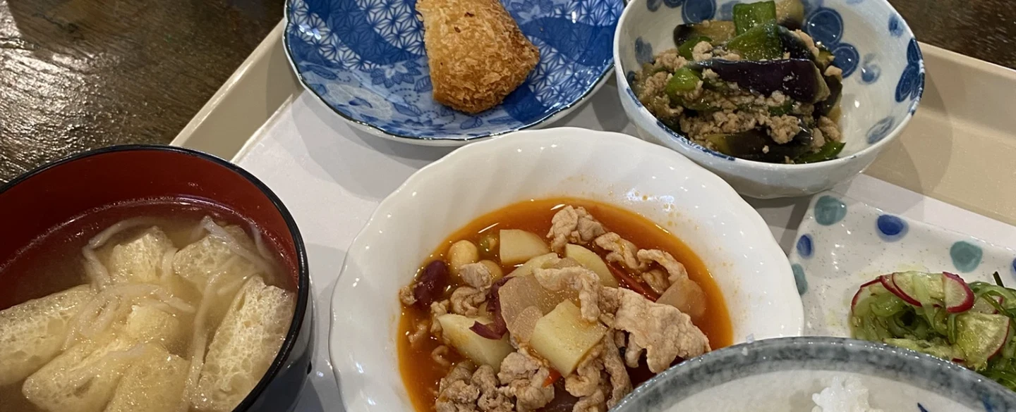 "The taste of mother" — Japanese home cooking experience in Kanazawa with ingredients from Omicho.