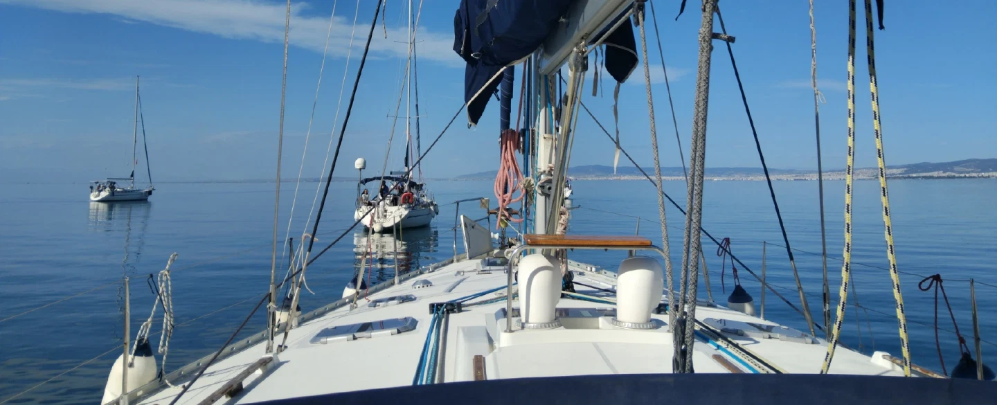 Sailing Experience in Thessaloniki: the Thermaic Gulf on boat, Greek wine, local bites & swimming.