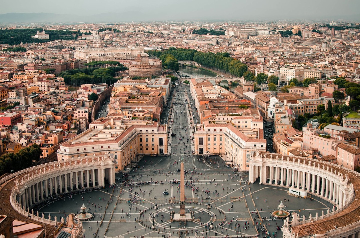 5 days in Rome exploring architecture, historical landmarks, food walks, wines, and gelato moments.