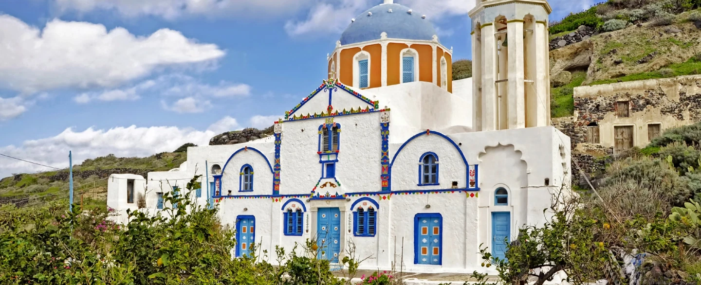 Boat Tour from Santorini to Thirassia with caldera views, local food and a traditional wine tasting.