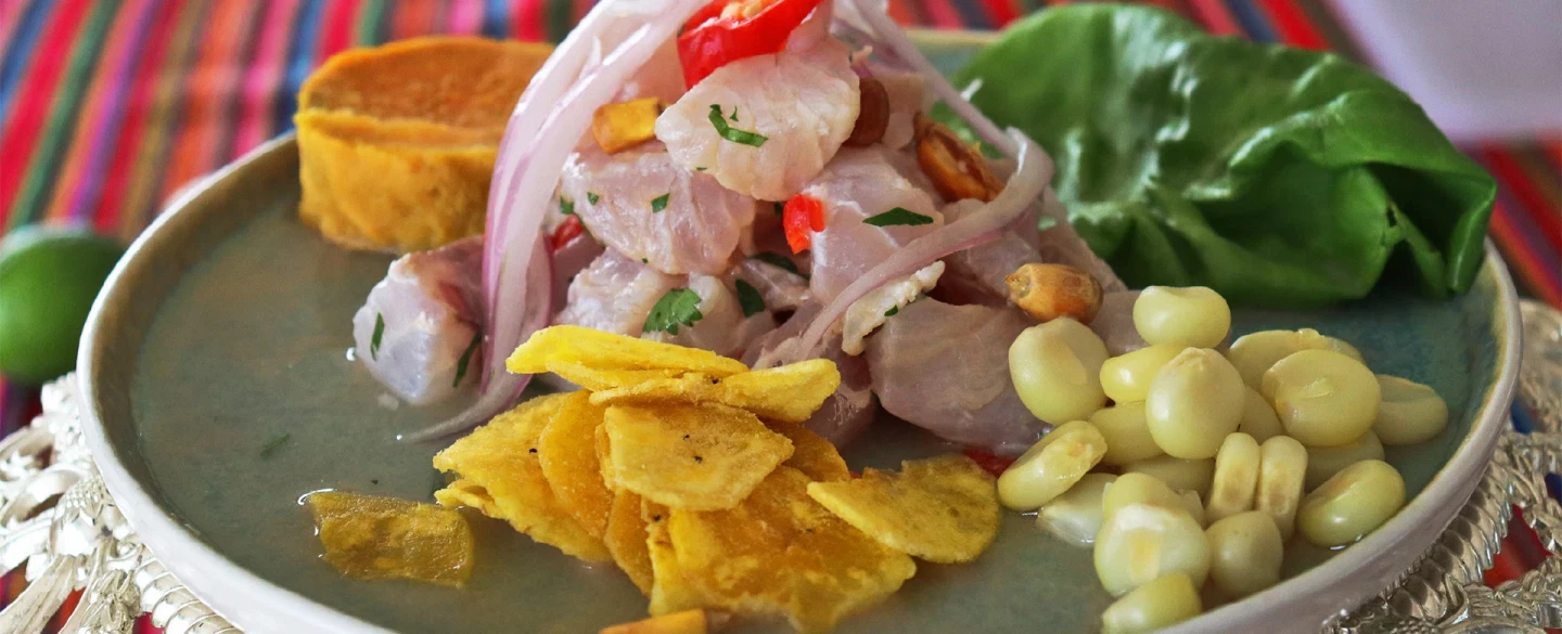 Private Ceviche Cooking Class with Pisco Sour in Lima: seafood dishes and Peru's national cocktail.