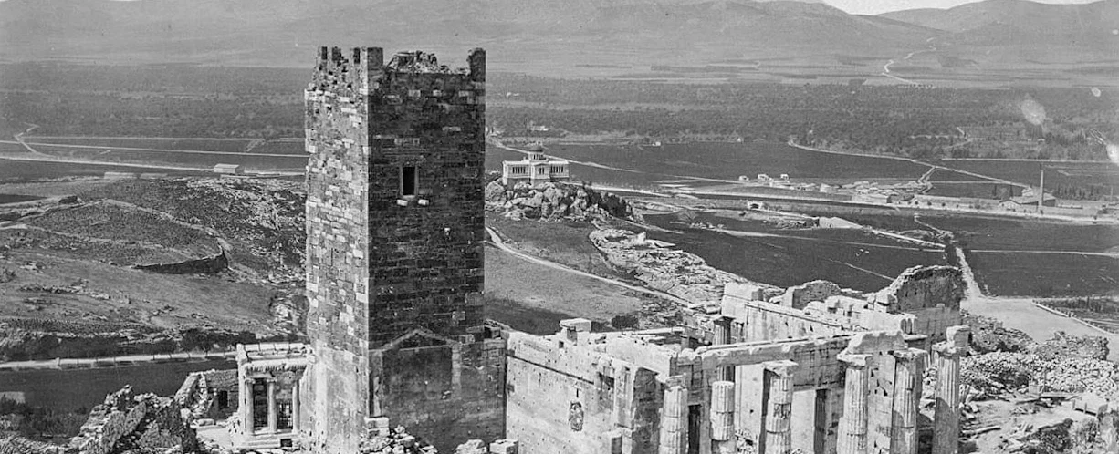 History Walking Tour in Athens: the Acropolis you no longer see and the hidden stories it holds.