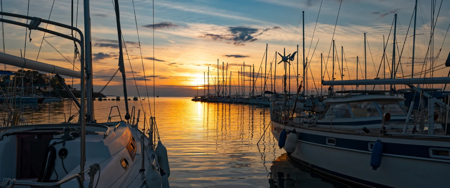 Sailing Experience in Thessaloniki: the Thermaic Gulf on boat, Greek wine, local bites & swimming.