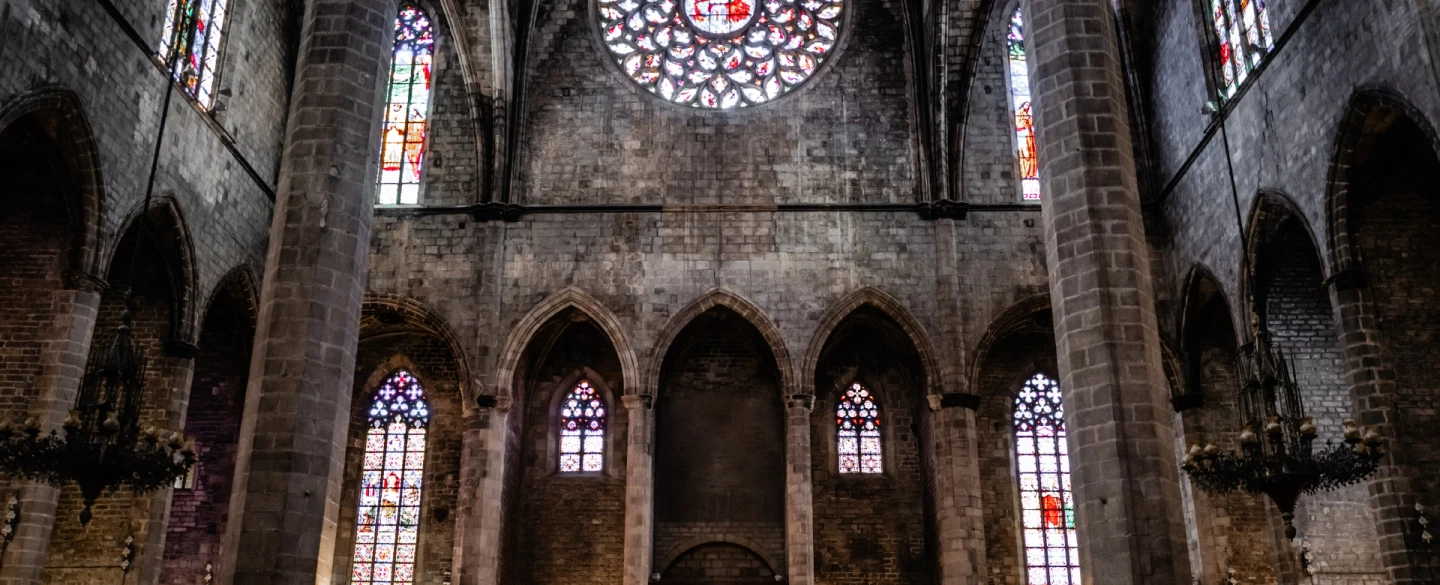 Day Tour in Barcelona with Sagrada Familia, Palau de la Música, Gothic Quarter & Montjuïc views.