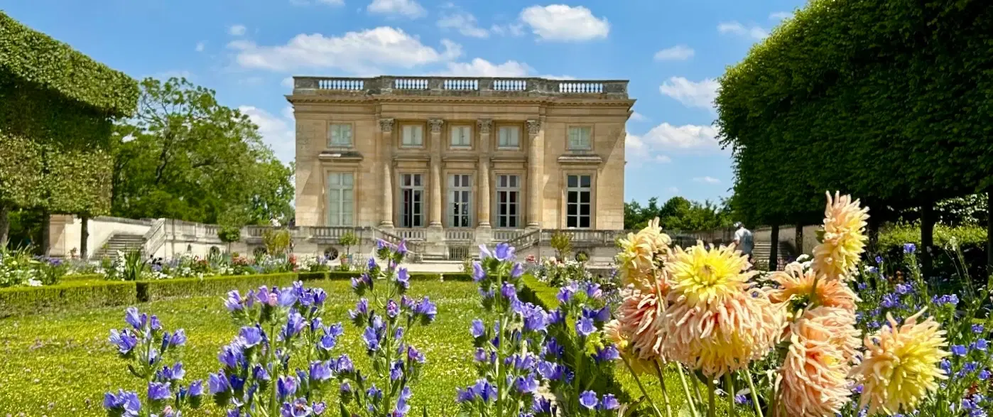 History Walking Tour in Versailles near Paris exploring Marie Antoinette’s public and private life.