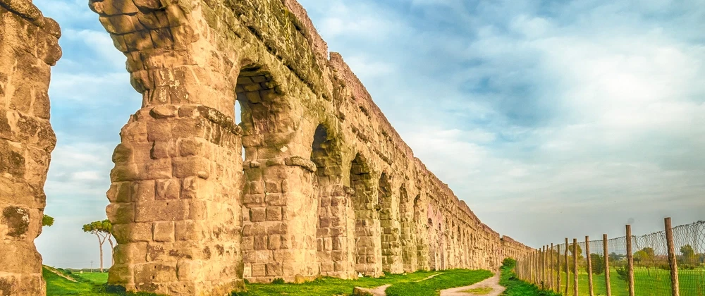 Running Tour in Rome through Aqueduct Park, combining history, stunning views, and outdoor exercise.