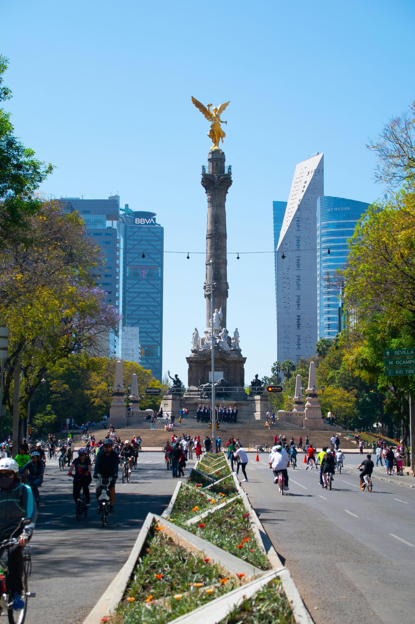 3 days in Mexico City reveal murals, Frida and Diego, Teotihuacan, and food tours across the city.