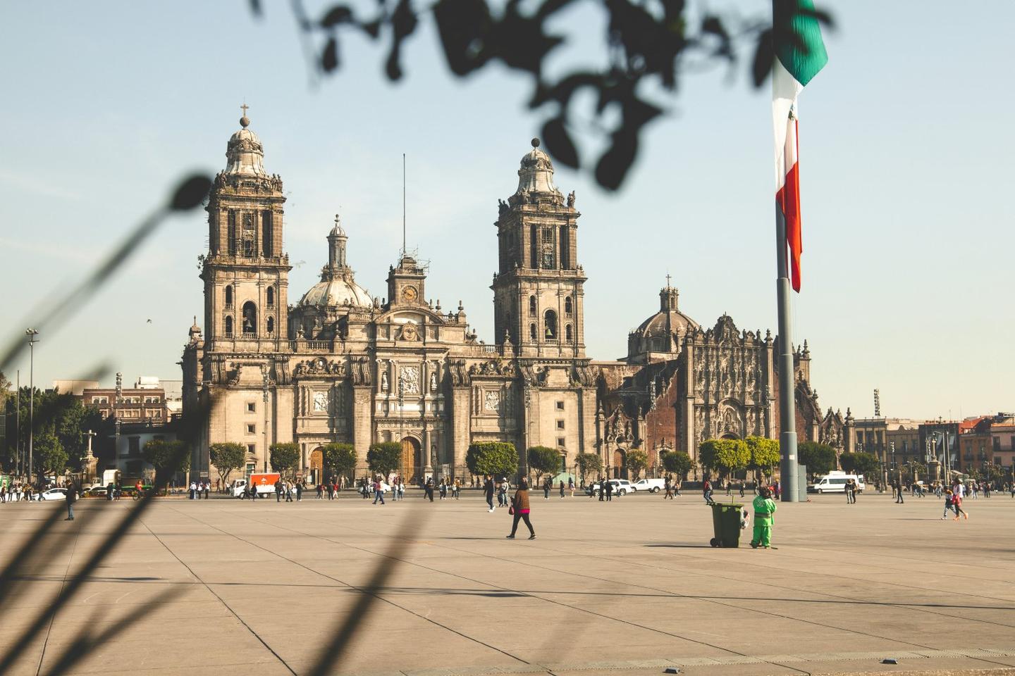 Fernwayer’s perfect one day in Mexico City moves from historic icons to Polanco’s flavors by night.