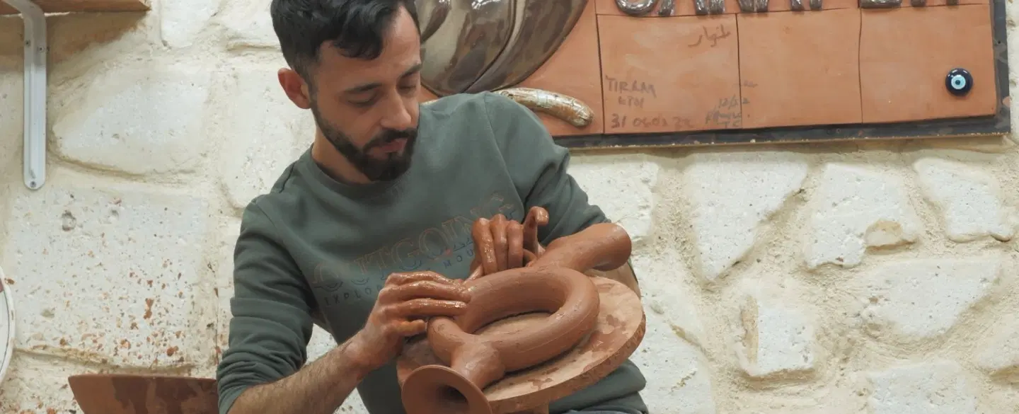 Day Trip in North Cappadocia: Göreme, fairy chimneys, pottery in Avanos, and Imagination Valley.
