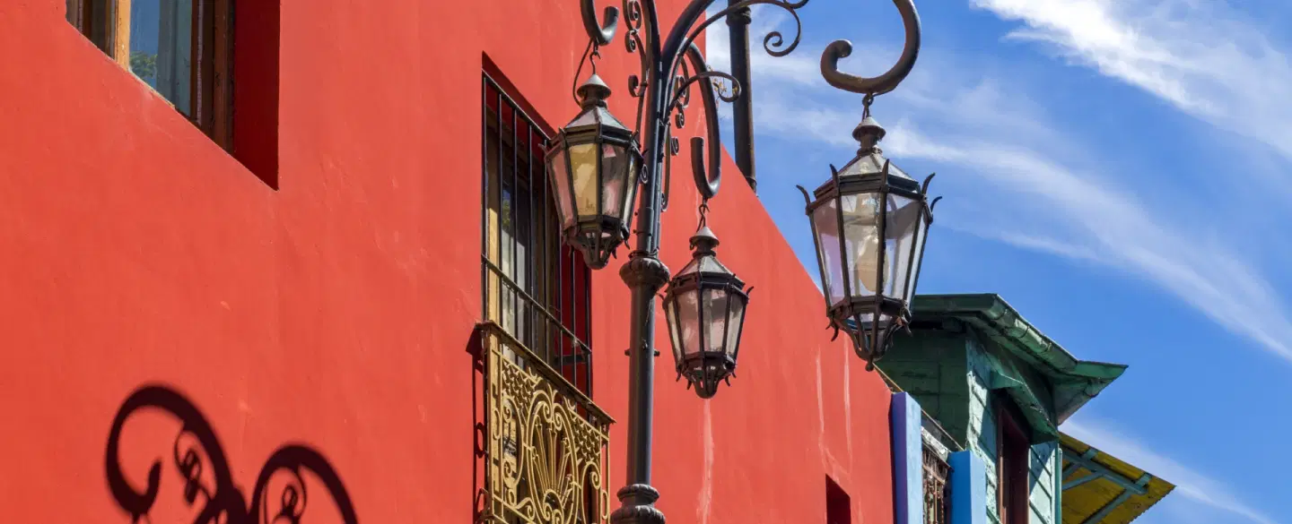 Photography Tour, walking in La Boca and San Telmo, led by a professional Buenos Aires photographer.