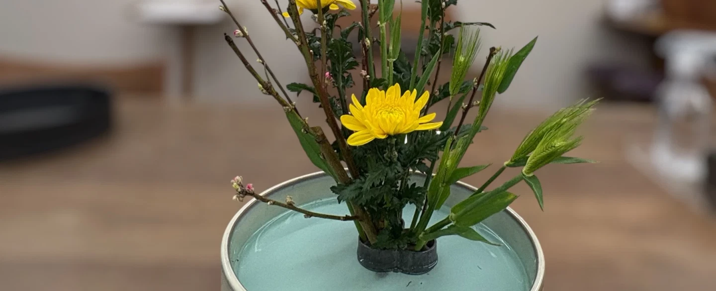 Ikebana Workshop in Kyoto tracing ikebana from Rokkaku-dō Temple origins to hands-on practice.