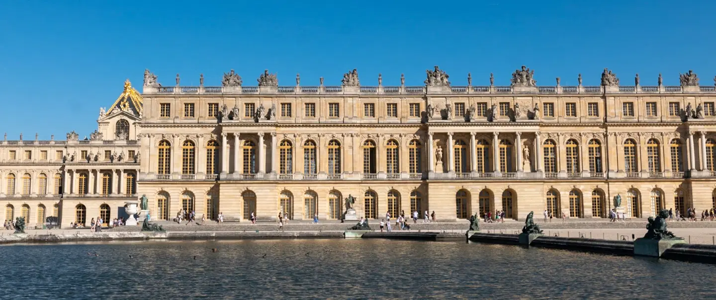 History Walking Tour in Versailles near Paris exploring Marie Antoinette’s public and private life.