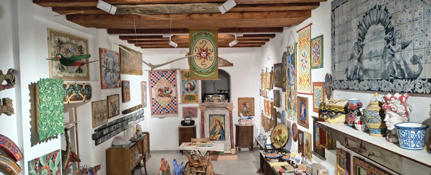 Sicilian Cart Painting Workshop in Palermo, Sicily, with master painters of a vanishing tradition.