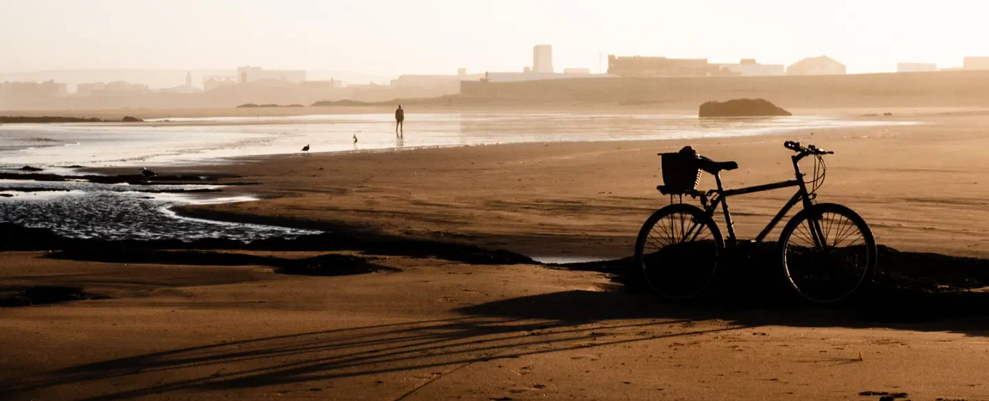 Photography Tour in Essaouira: Capture daily life, markets & coast with a street photographer.
