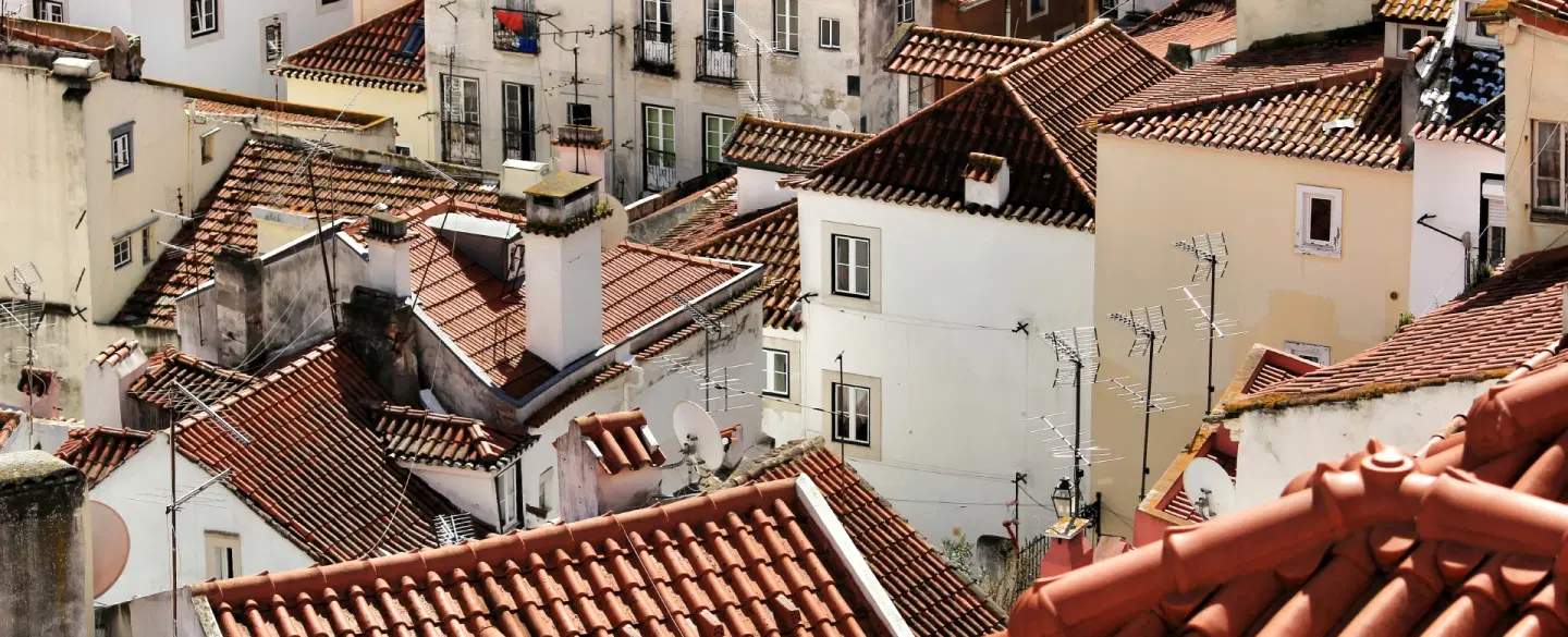 Fado Tour in Lisbon through Alfama exploring fado heritage with live music and meeting with singers.