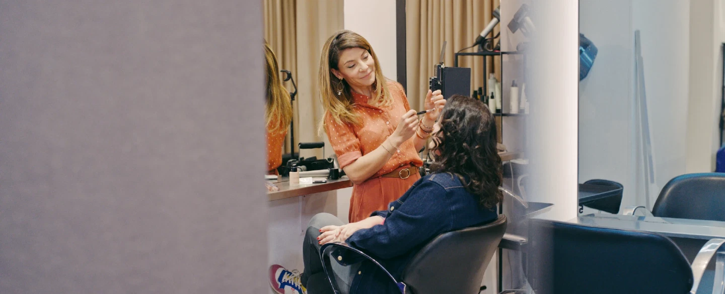 Paris Personal Styling & Photo Session at Printemps Haussmann with a beauty expert and photographer.