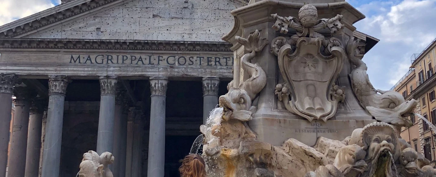 Running Tour in Rome at dawn: Jog past Spanish Steps, Trevi Fountain, Pantheon & Piazza Navona.