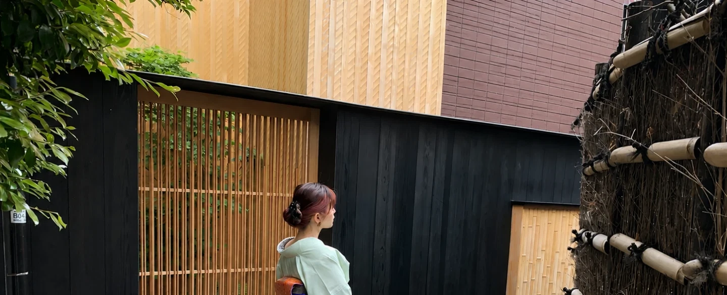 Tsumami-zaiku Silk Craft Workshop in Tokyo's Kagurazaka district with a contemporary master.