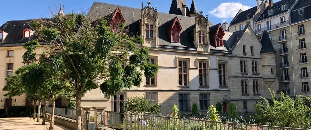 Walking Tour in Le Marais, Paris tracing its 17th-century aristocratic golden age with a historian.