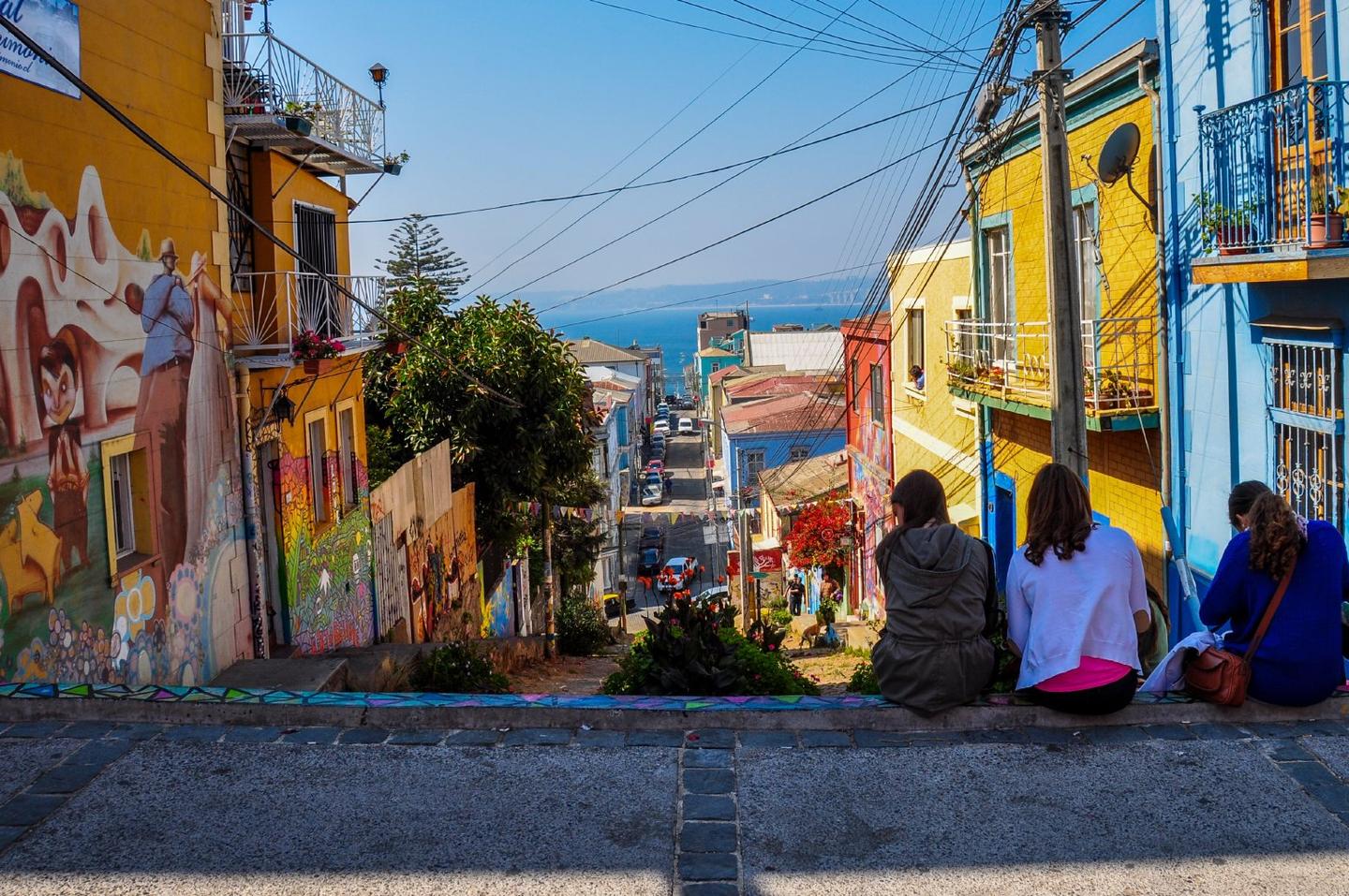 3 days in Valparaíso blending street art, food, architecture, and coastal craft with local guides.