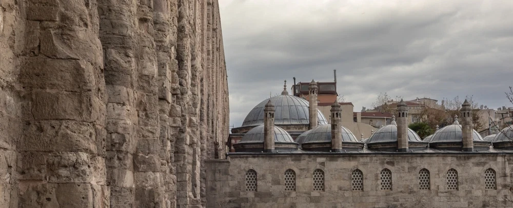 Morning Boat Cruise on Istanbul's Golden Horn: private caique and walk through Zeyrek & Süleymaniye.